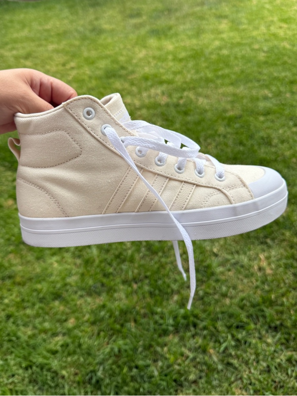 Adidas Bravada Ivory Canvas Mid Top Sneaker Women, Skateboard Cloudfoam